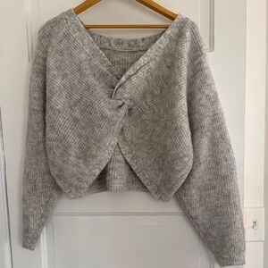 Soft, elegant cropped sweater